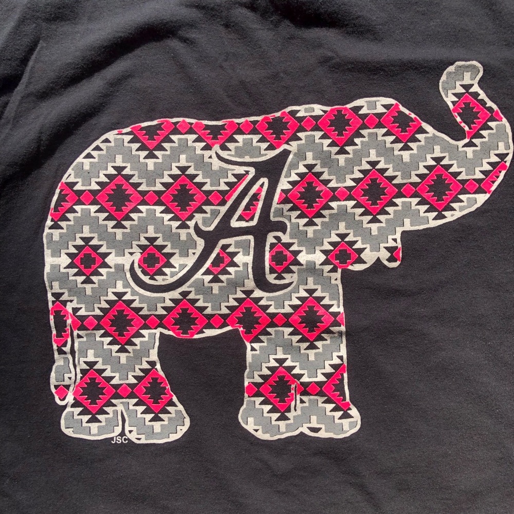 University of Alabama T-Shirt with Elephant